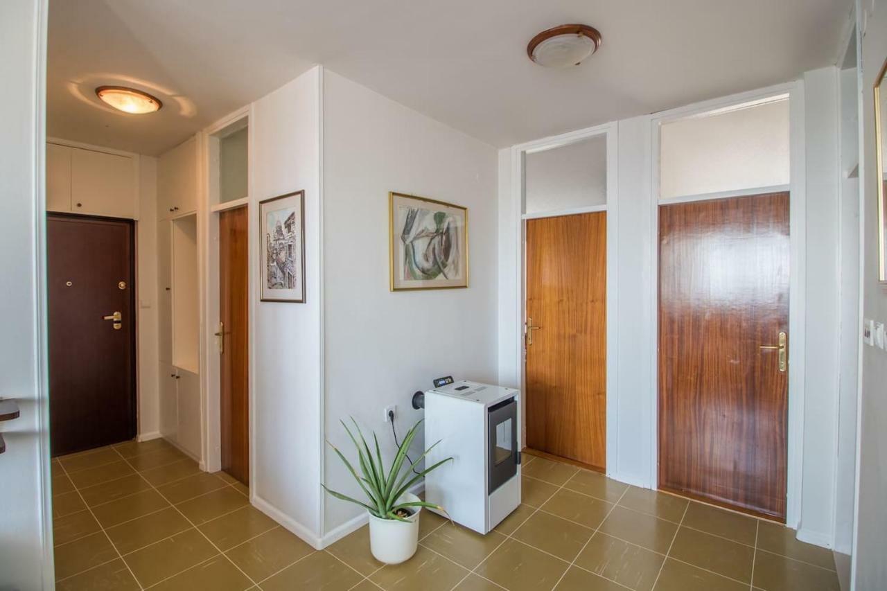 Leilani -Stunning View Apartment Near The Center! Сплит Екстериор снимка