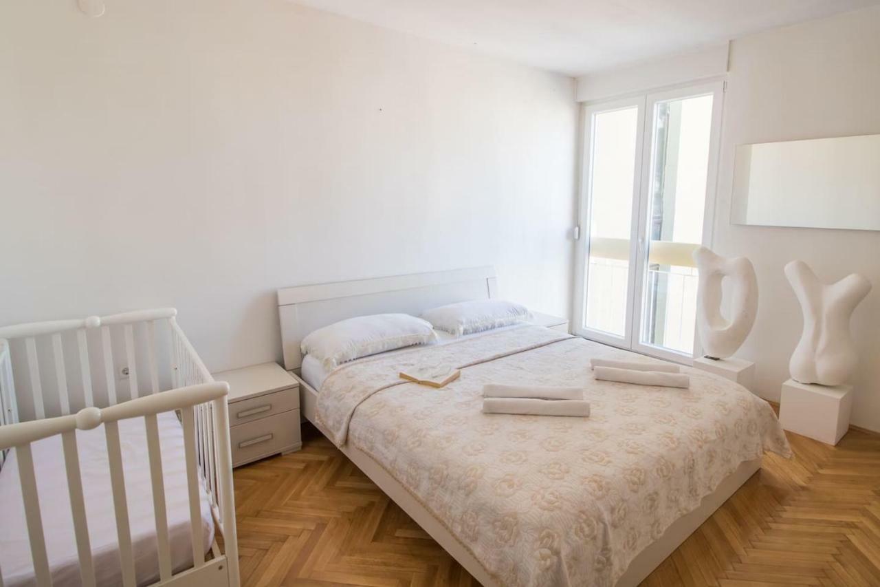 Leilani -Stunning View Apartment Near The Center! Сплит Екстериор снимка