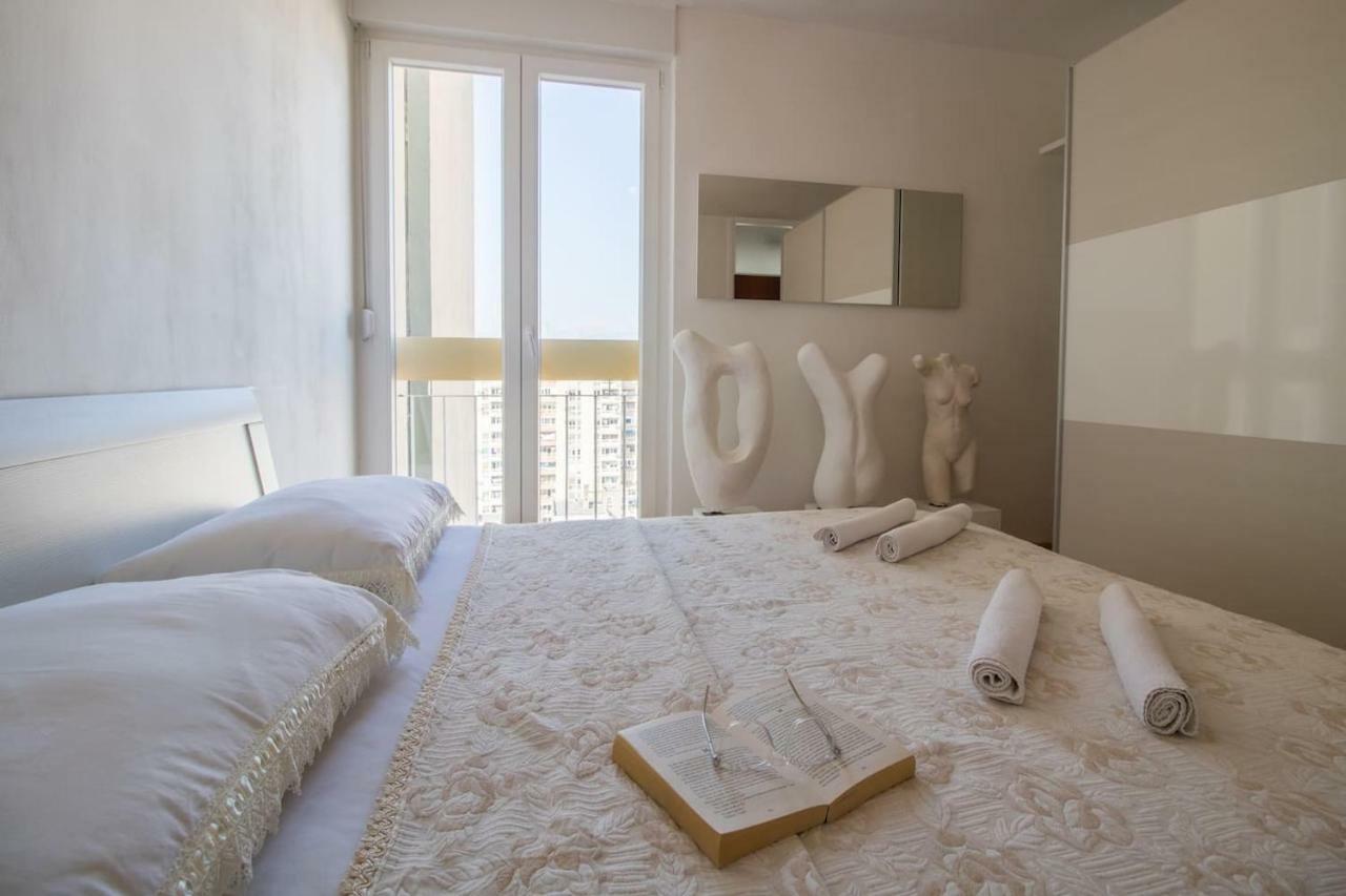 Leilani -Stunning View Apartment Near The Center! Сплит Екстериор снимка