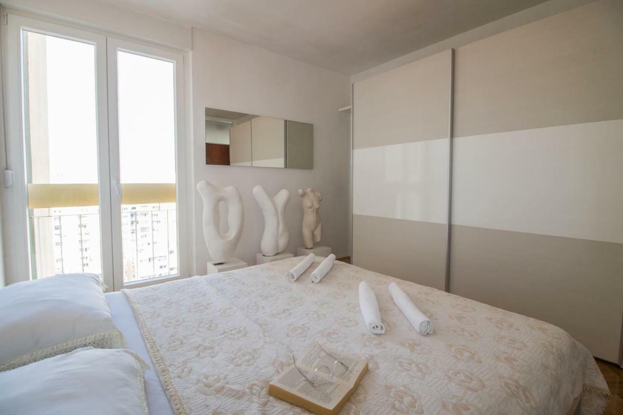 Leilani -Stunning View Apartment Near The Center! Сплит Екстериор снимка